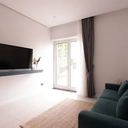Relais Altacosta * Неаполь